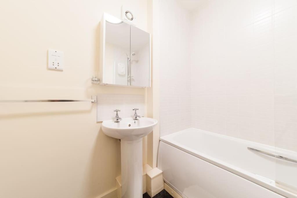 Fusilier Apartment Wrexham City 외부 사진